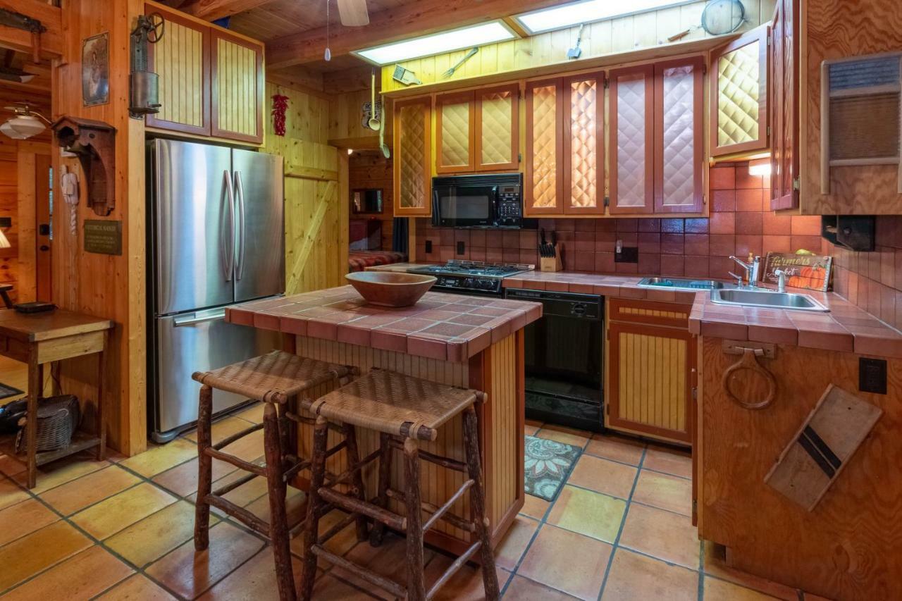 Creekside Bunkhouse Villa Whittier Eksteriør billede