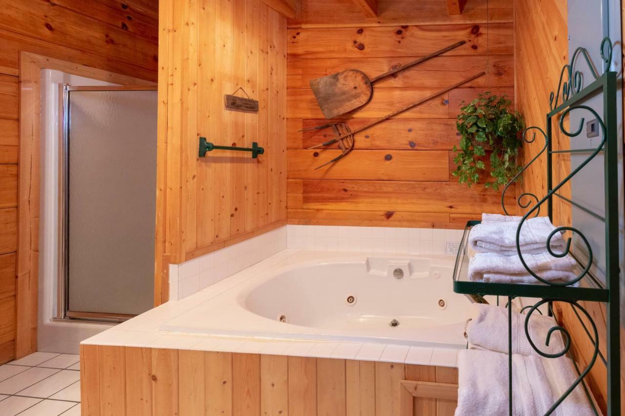 Creekside Bunkhouse Villa Whittier Eksteriør billede